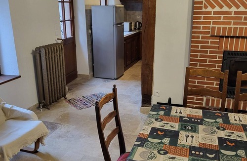 Rosnay Cottage | Charming Cottage in Heart of La Brenne - 3BR, Fishing Pond, Wi-Fi, Pet-Friendly, All-Inclusive Rates