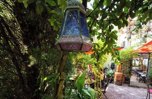 Durfort-et-Saint-Martin-de-Sossenac Bed & Breakfast | Chambre Églantine - Tiny Room with Private Garden