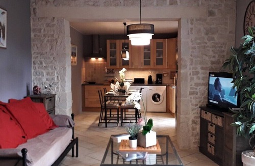Fontenille-Saint-Martin-d'Entraigues Cottage | Poitou Charente Holiday Rental