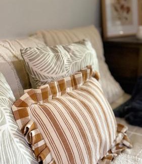 Fontenille-Saint-Martin-d'Entraigues House | Gîte la Charentaise