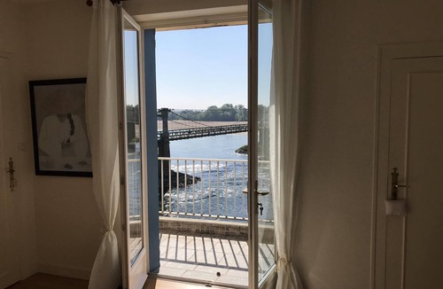 Ingrandes-Le Fresne sur Loire House | Gabare room