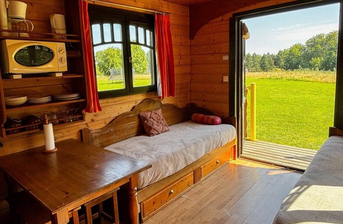 La Chapelle-Blanche-Saint-Martin Ski Chalet | Buttercup trailer