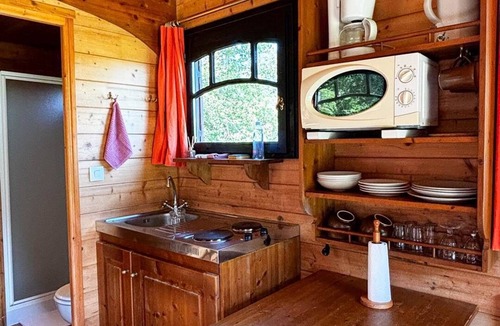 La Chapelle-Blanche-Saint-Martin Ski Chalet | Buttercup trailer