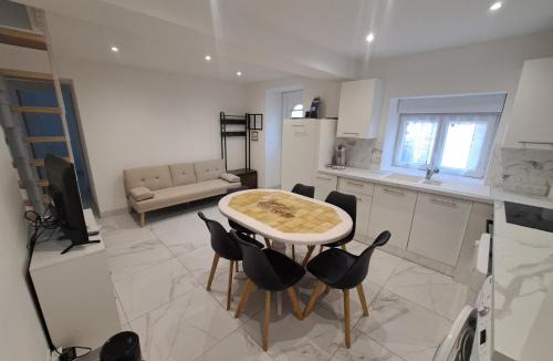 La Chapelle-Saint-Martin-en-Plaine House | Gîte des Moissons 41