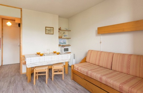 Montchavin Apartment | Cozy studio near slopes, valley view