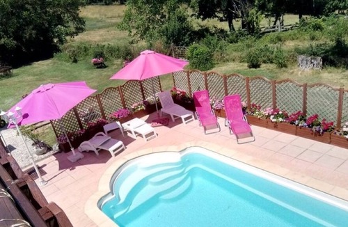 La Rochebeaucourt-et-Argentine House | Renovated barn with private pool
