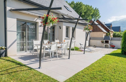 Lau-Balagnas House | Maison de 3 Chambres Pour 6 à 8 Personnes Avec Garage Fermé. Animaux Acceptés