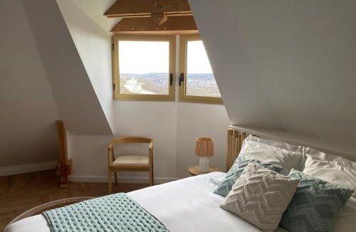 Les Authieux-sur-le-Port-Saint-Ouen Bed & Breakfast | La Tour en Seine