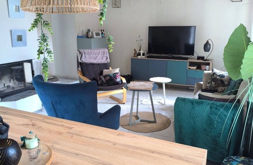 Veyrins-Thuellin House | Country-style house in a quiet location