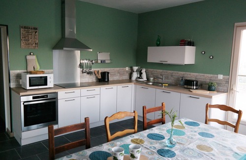 Saint-Mathurin-sur-Loire House | House in Saint-Mathurin sur Loire/8 pers/near Loire