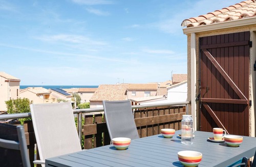 Foulquines Villa | Comfortable cottage in Narbonne-Plage with pool and parking