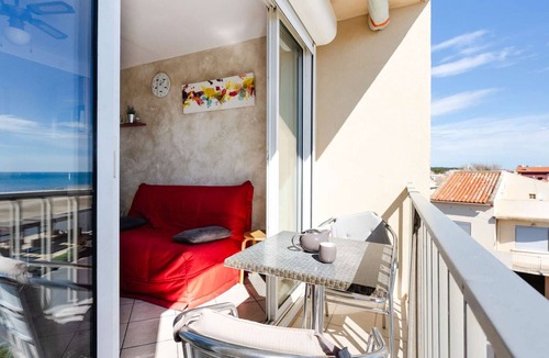 Narbonne-Plage Apartment | 1BR apartment on sea front with balcony in Narbonne Plage