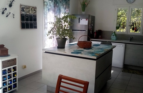 Saint-Etienne-Vallee-Francaise Apartment | Apartment 'L'Enclos' with Mountain View, Private Terrace and Shared Garden