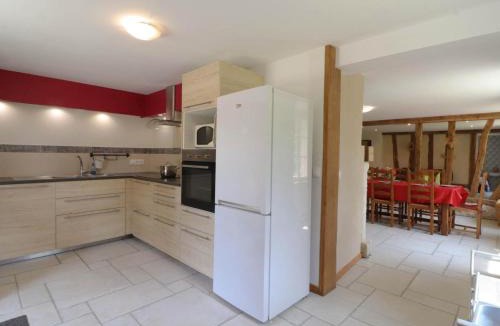 Saint-Evroult-Notre-Dame-du-Bois House | Longère spacieuse avec jardin à Saint-Evroult, animaux admis sur demande - FR-1-497-257