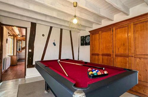 Saint-Evroult-Notre-Dame-du-Bois House | Maison 4 ch avec cheminée, billard et jardin