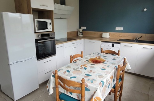 Saint-Etienne-en-Cogles House | On the road to Mont Saint Michel house for rent stay & vacations