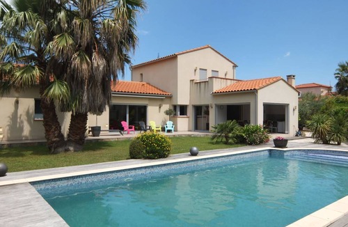 Saint-Genis Villa | 200 m² Villa ∙ 4 bedrooms ∙ 8 guests