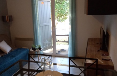 Saint-Geniez-d'Olt House | Pretty T2 village goelia 2 heated pools