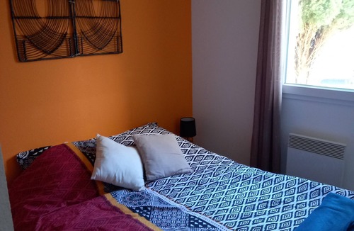 Saint-Geniez-d'Olt House | Pretty T2 village goelia 2 heated pools