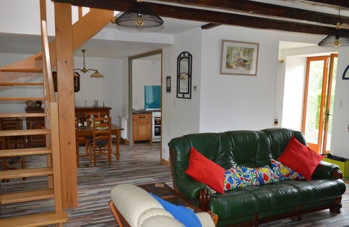 Saint-Georges-de-Reintembault Cottage | A Rural South Facing Haven