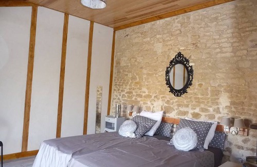 Saint-Georges-les-Baillargeaux House | Charming mini house 2 pers. "M. Seguin's goat" 4 min from Futuroscope