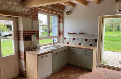 Saint-Gervais-les-Trois-Clochers House | Farmhouse in Poitou