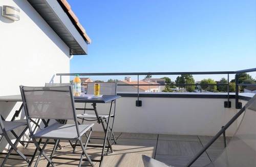 Saint-Gilles-Croix-de-Vie Apartment | Les Epinettes by Interhome