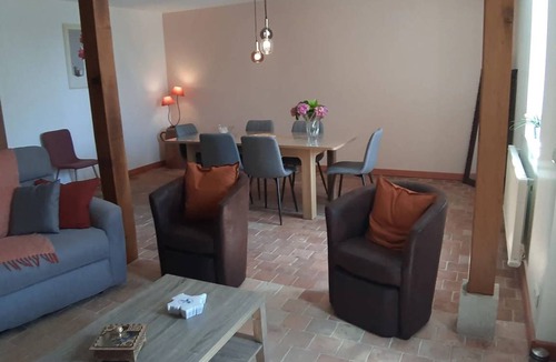 Saint-Hilaire-Saint-Mesmin House | 110 m² House ∙ 3 bedrooms ∙ 7 guests
