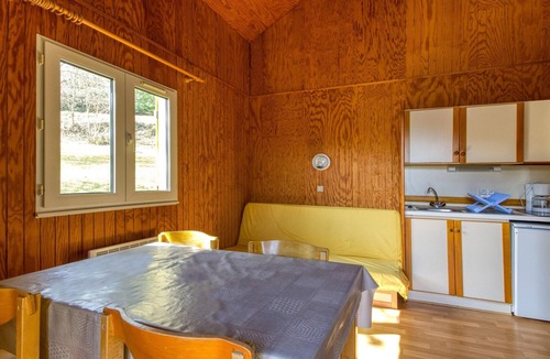 Saint-Jacques-d'Ambur Ski Chalet | Chalet for 5 with Mezzanine