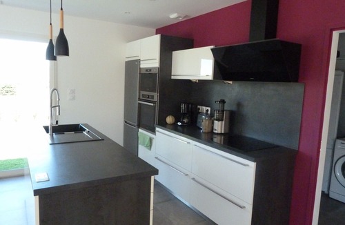 Saint-Jean-de-Maruejols-et-Avejan Villa | Comfortable single-storey villa, sleeps 6, with heated pool