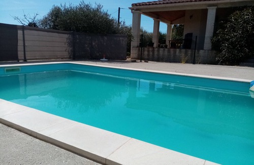 Saint-Jean-de-Maruejols-et-Avejan Villa | villa with views of the swimming pool entirely private.