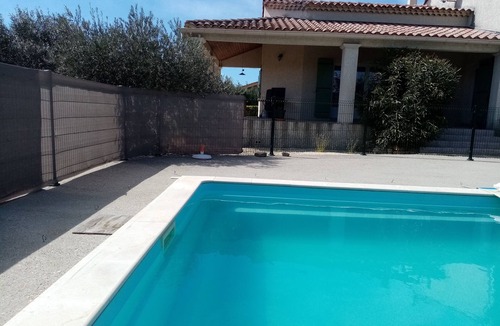 Saint-Jean-de-Maruejols-et-Avejan Villa | villa with views of the swimming pool entirely private.