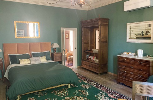 Saint-Laurent-de-la-Cabrerisse Bed & Breakfast | Bed & Breakfast with Pool & Garden