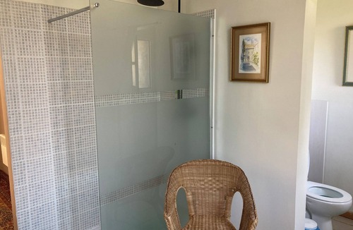 Saint-Laurent-de-la-Cabrerisse Bed & Breakfast | Bed & Breakfast with Pool & Garden