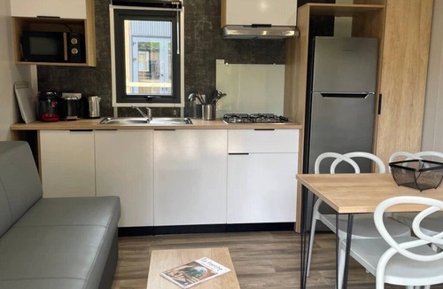 Saint-Martin-du-Vieux-Belleme House | ZEcamping 3* piscine animaux acceptés locatif TV 35m2 4 pers