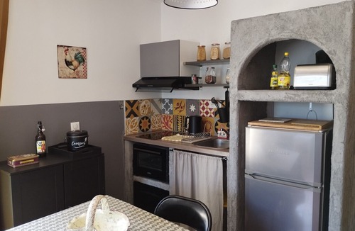 Saint-Maximin-la-Sainte-Baume Apartment | Gîte La Provence VERTE