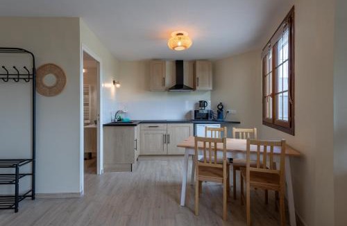 Saint-Quentin-Lamotte-Croix-au-Bailly Apartment | Le Reflet de la Motte - Avec terrasse