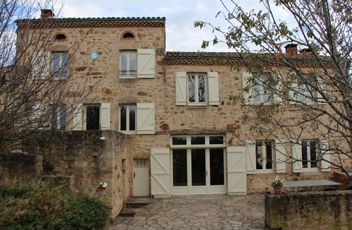 Saint-Quentin-sur-Sauxillanges House | Gite de Groupe * HELIMO Goulapie with view and terrace