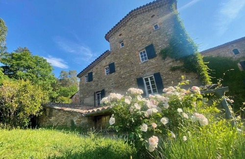 Saint-Sebastien-d'Aigrefeuille House | La Frigoule : un Gîte au Cœur du Parc des Cévennes
