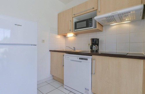Saint-Saturnin-les-Avignon House | Spacious Provence House for Eight