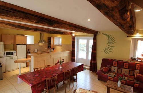 Saint-Sauveur-Lendelin Cottage | Semi-Detached House with Sauna Jacuzzi and Pets Allowed