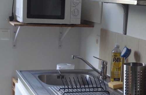 Saint-Sylvestre-de-Cormeilles Bed & Breakfast | Saba, country guest studio with kitchenette