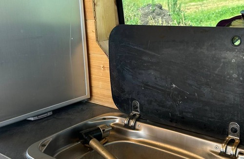Saint-Symphorien-sous-Chomerac House | 🚐 Van aménagé Trafic 3 VASP - Ready for adventure! 🌄