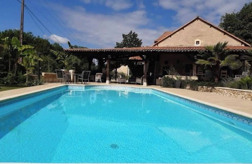 Sorges-et-Ligueux-en-Perigord House | Gîtes & Holiday homes (5 C)