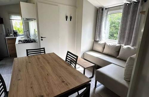 Saint-Martin-Lars-en-Sainte-Hermine House | Apartment
