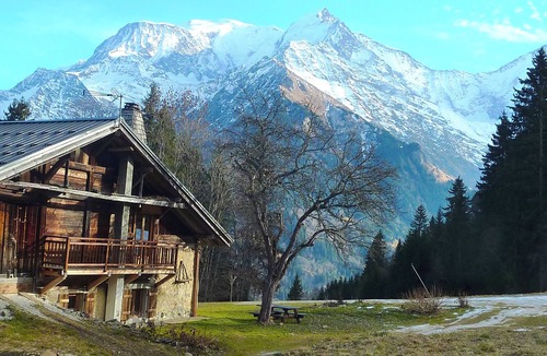 Saint-Nicolas-de-Veroce Ski Chalet | Chalet 10 pers, on the slopes, Mont Blanc view