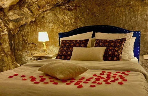 Asperjoc Bed & Breakfast | Romantic rock refuge - Private spa and exceptional panorama