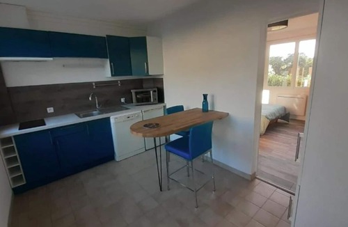 Villedieu-les-Poeles Apartment | Gites Le Puits des Souhaits