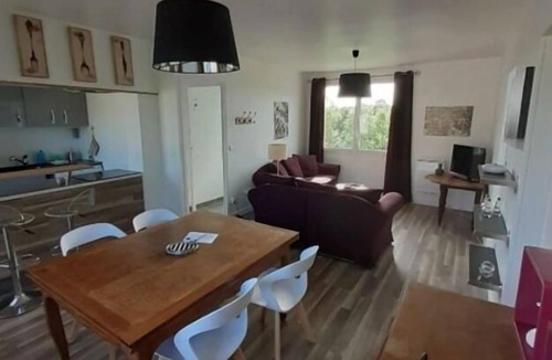 Villedieu-les-Poeles Apartment | Gites Le Puits des Souhaits