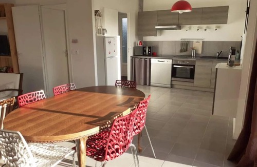 Villedieu-les-Poeles Apartment | Gites Le Puits des Souhaits